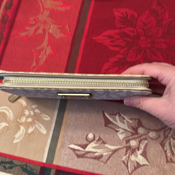 MK handbag and wallet set bought at Same times white w/tan handbag - Picture 14 of 16